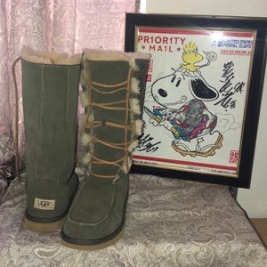 Tall UGG boots Dark Green